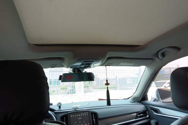 Used Brilliance V7 2018 280T DCT Prestige 7-Seater Headliner