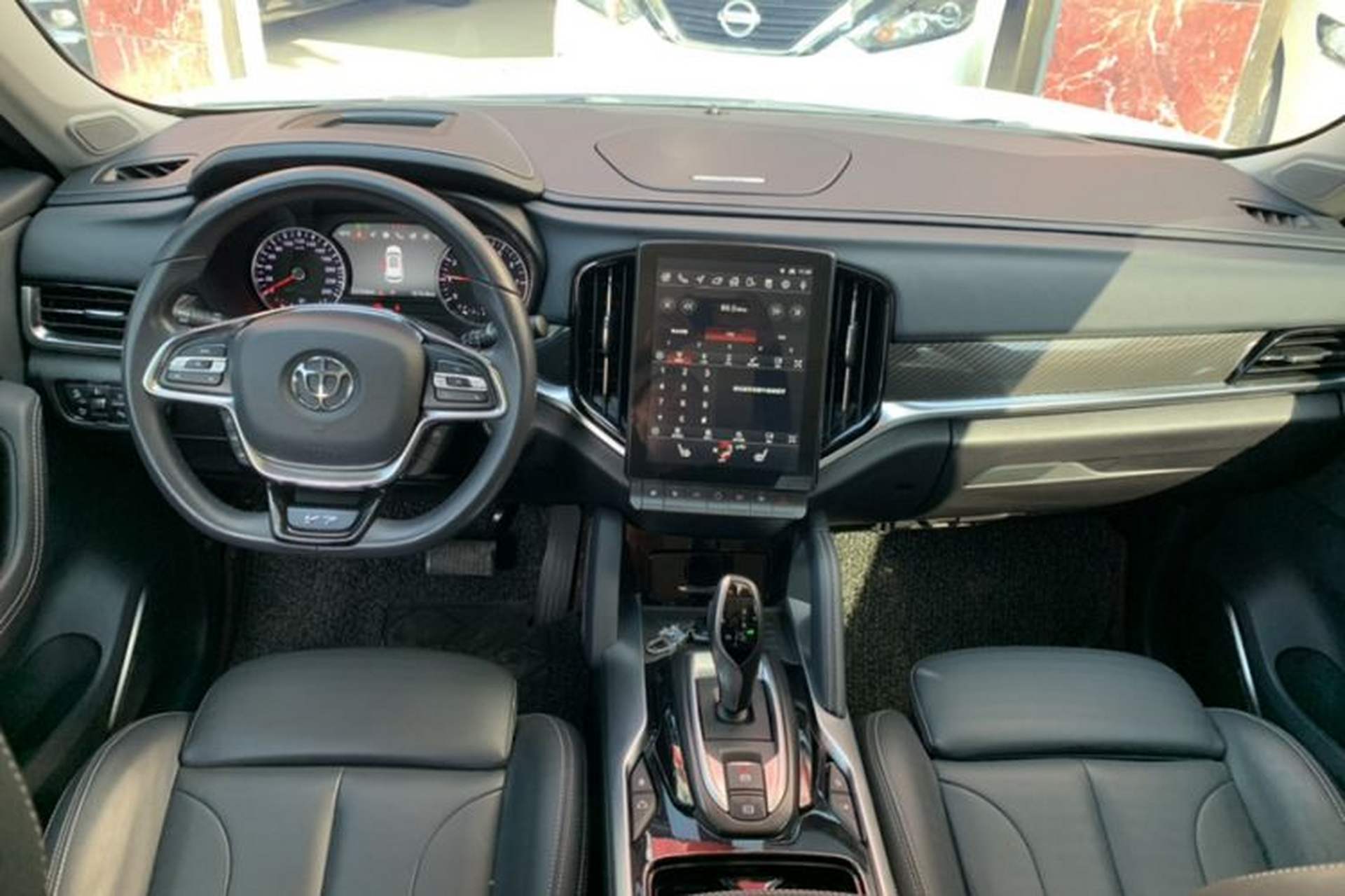 Used Brilliance V7 2018 280T DCT Flagship 5-Seater Interior 4
