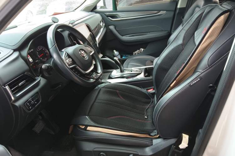 Used Brilliance V7 2018 280T DCT Prestige 7-Seater Left Front Seat