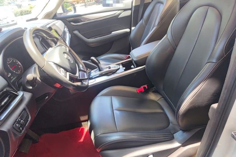 Used Brilliance V7 2018 280T DCT Luxury Model 5 Seats Left Front Seat