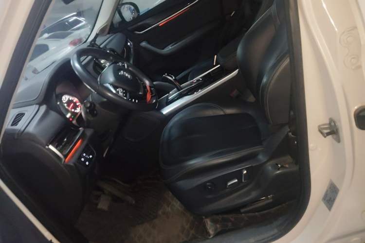 Used Brilliance V7 2018 280T DCT Prestige 5-Seater Left Front Seat