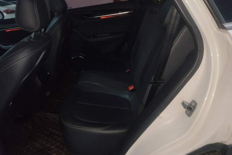 Used Brilliance V7 2018 280T DCT Prestige 5-Seater Left Rear Seat