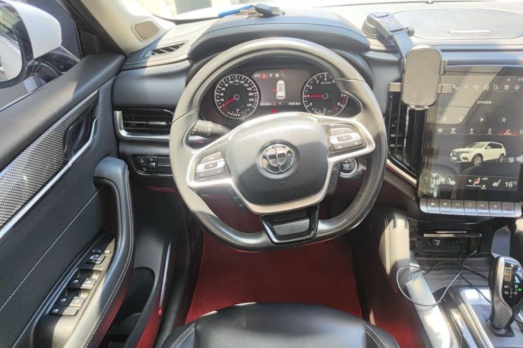 Used Brilliance V7 2018 280T DCT Luxury Model 5 Seats Steering Wheel