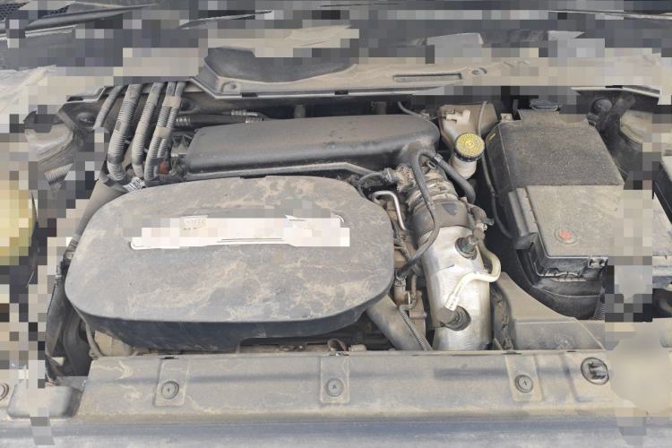 Used Brilliance V7 2019 300T Automatic Luxury 5-Seater Engine Bay