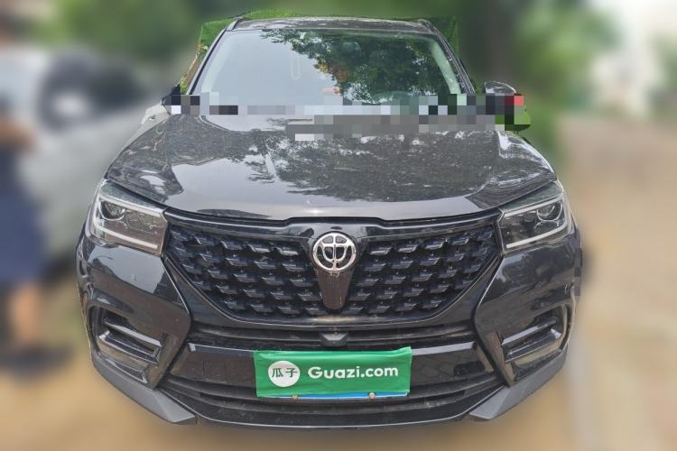 Used Brilliance V7 2019 300T Automatic Luxury 5-Seater Front