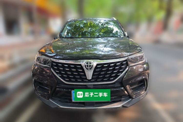 Used Brilliance V7 2019 300T Automatic Flagship Model 5 Seats Front
