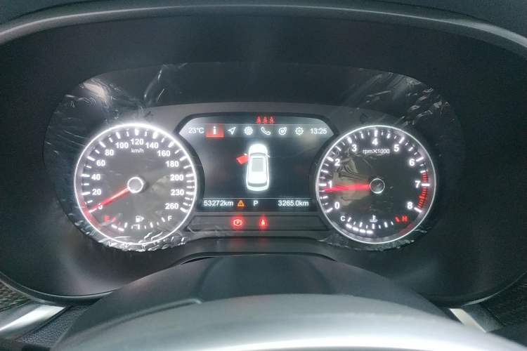 Used Brilliance V7 2019 300T Automatic Luxury 5-Seater Instrument Cluster