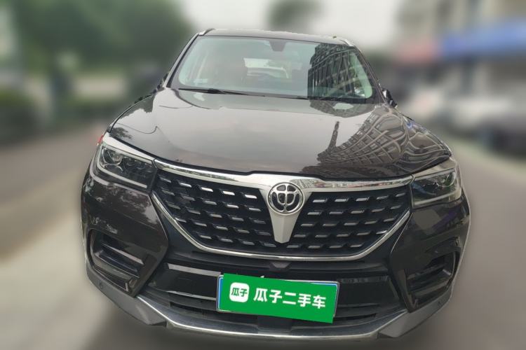 Used Brilliance V7 2019 300T Automatic Prestige 5-Seater Front