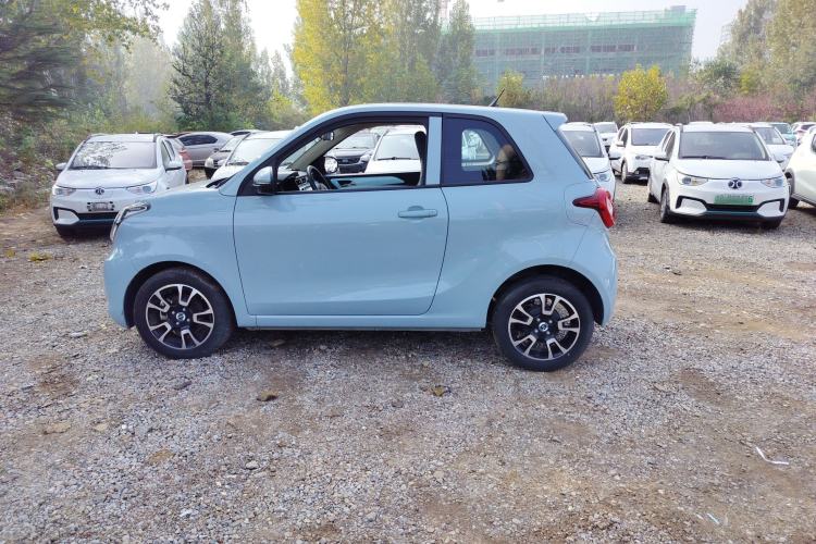 Used Brilliance Xinri i03 2021 318 km 31.45 kWh Exterior 4