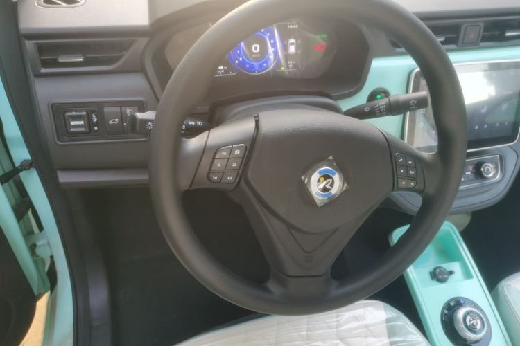 Used Brilliance Xinri i03 2022 Youth Edition 31.45 kWh Steering Wheel