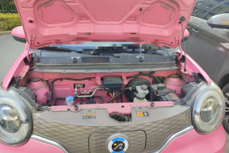 Used Brilliance Xinri i03 2021 318 km 31.45 kWh Engine Bay