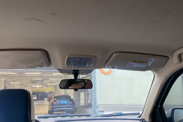 Used Brilliance Xinri i03 2021 410 km 38.54 kWh Headliner