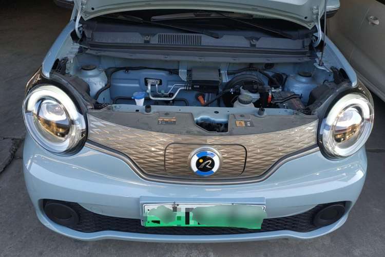 Used Brilliance Xinri i03 2021 318 km 31.45 kWh Engine Bay