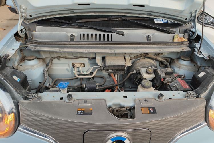 Used Brilliance Xinri i03 2021 410 km 38.54 kWh Engine Bay