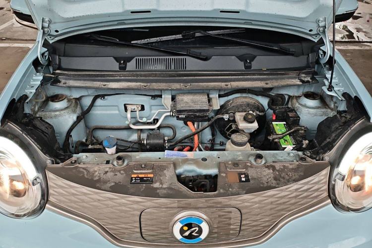 Used Brilliance Xinri i03 2021 318 km 31.45 kWh Engine Bay