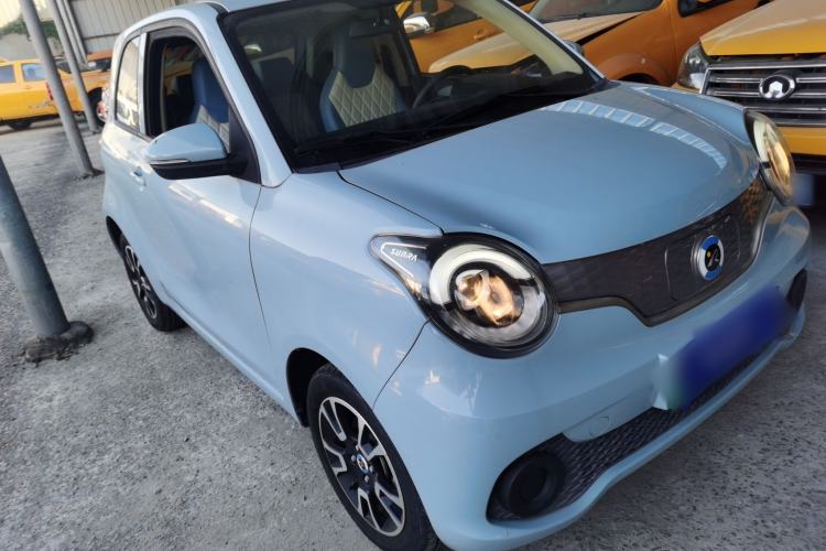 Used Brilliance Xinri i03 2021 318 km 31.45 kWh Exterior 2