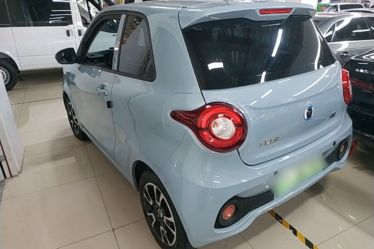 Used Brilliance Xinri i03 2021 318 km 31.45 kWh Exterior 2