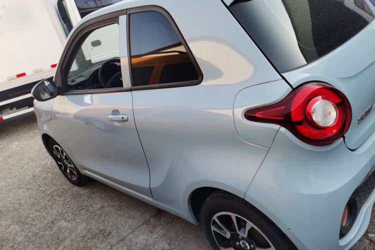Used Brilliance Xinri i03 2021 318 km 31.45 kWh Exterior 3