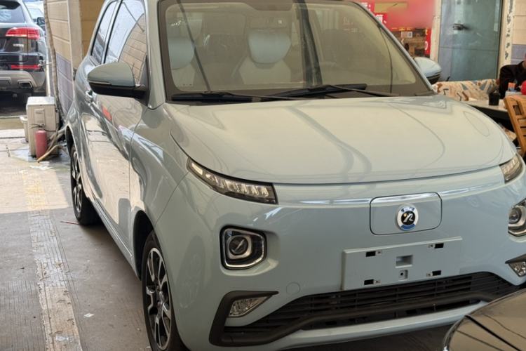 Used Brilliance Xinri i03 2021 318 km 31.45 kWh Exterior 4