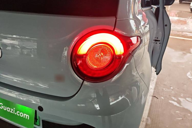 Used Brilliance Xinri i03 2021 318 km 31.45 kWh Exterior 6