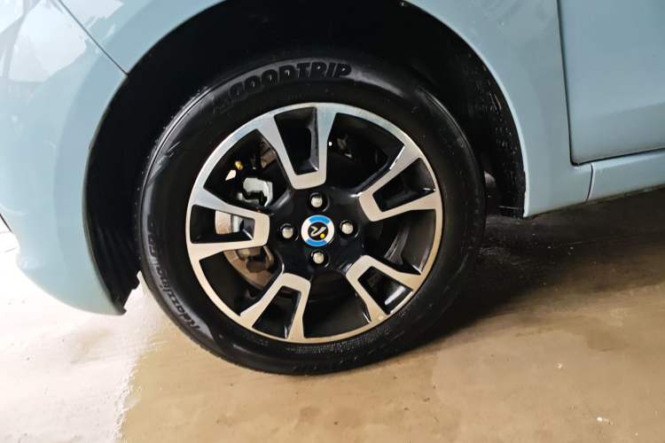 Used Brilliance Xinri i03 2021 318 km 31.45 kWh Exterior 7