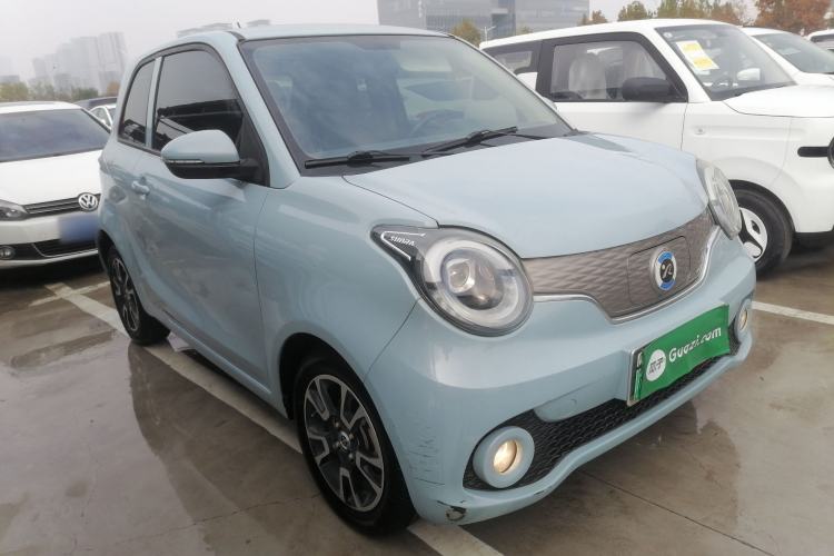 Used Brilliance Xinri i03 2021 410 km 38.54 kWh Front Right 45 Deg