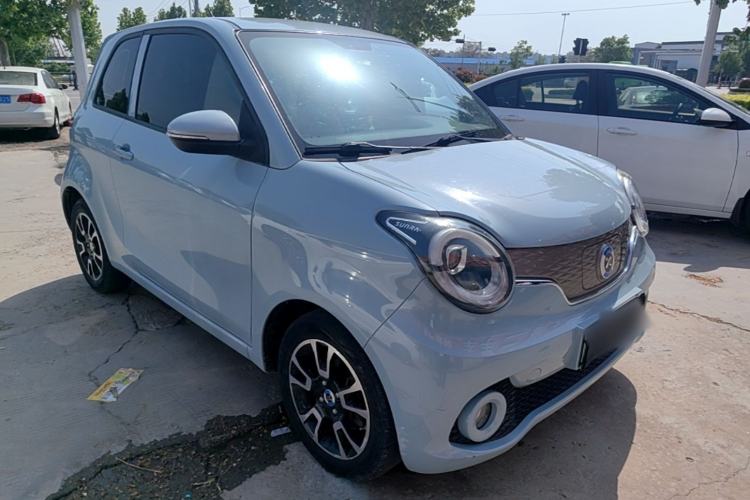 Used Brilliance Xinri i03 2021 410 km 38.54 kWh Front Right 45 Deg