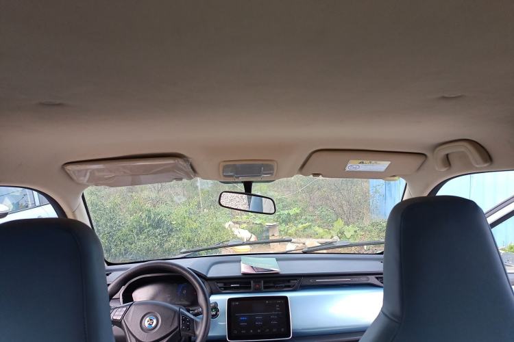Used Brilliance Xinri i03 2021 318 km 31.45 kWh Headliner