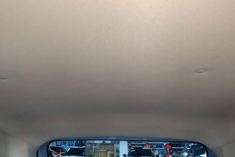 Used Brilliance Xinri i03 2021 318 km 31.45 kWh Headliner