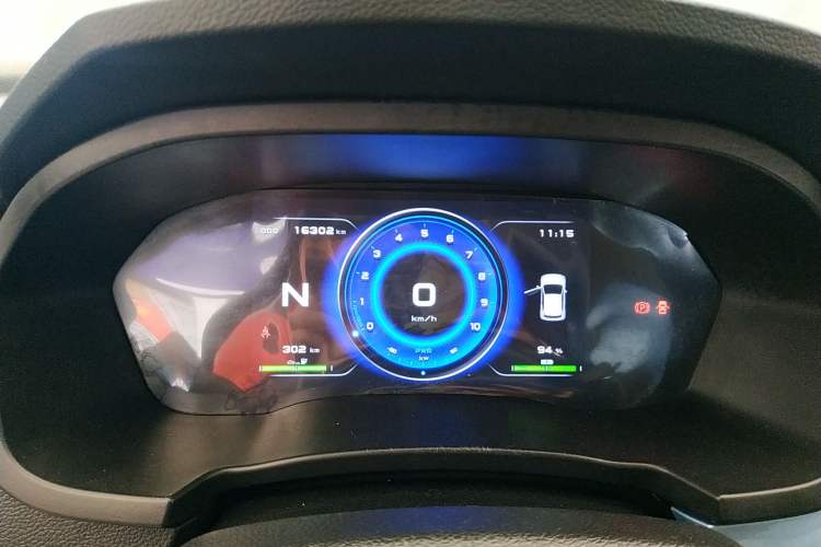 Used Brilliance Xinri i03 2021 318 km 31.45 kWh Instrument Cluster