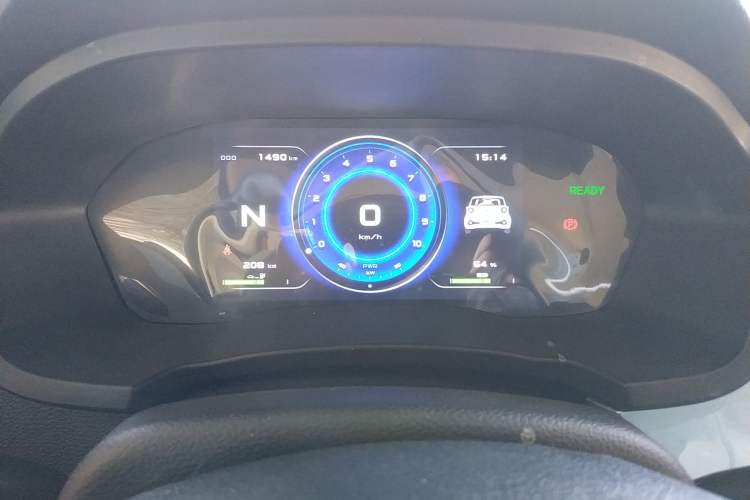 Used Brilliance Xinri i03 2021 318 km 31.45 kWh Instrument Cluster