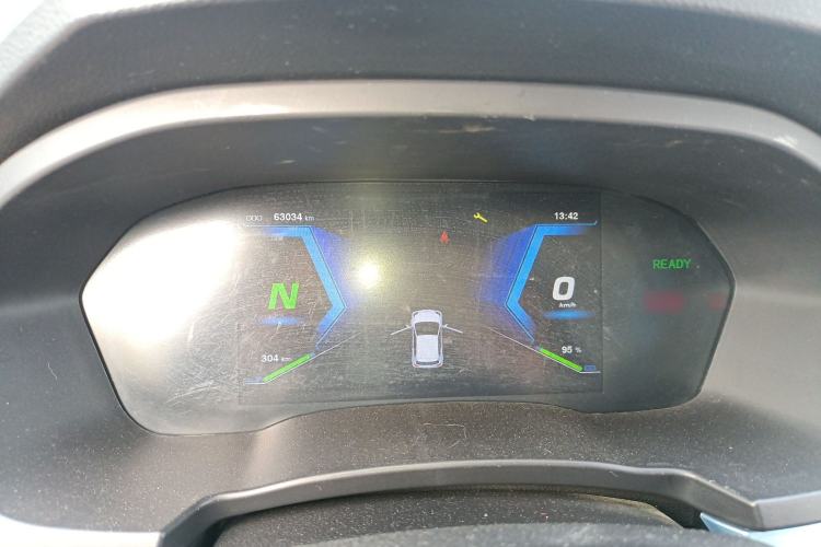 Used Brilliance Xinri i03 2021 318 km 31.45 kWh Instrument Cluster