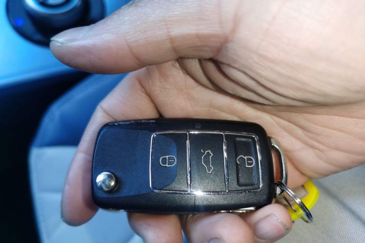Used Brilliance Xinri i03 2021 318 km 31.45 kWh Interior 1