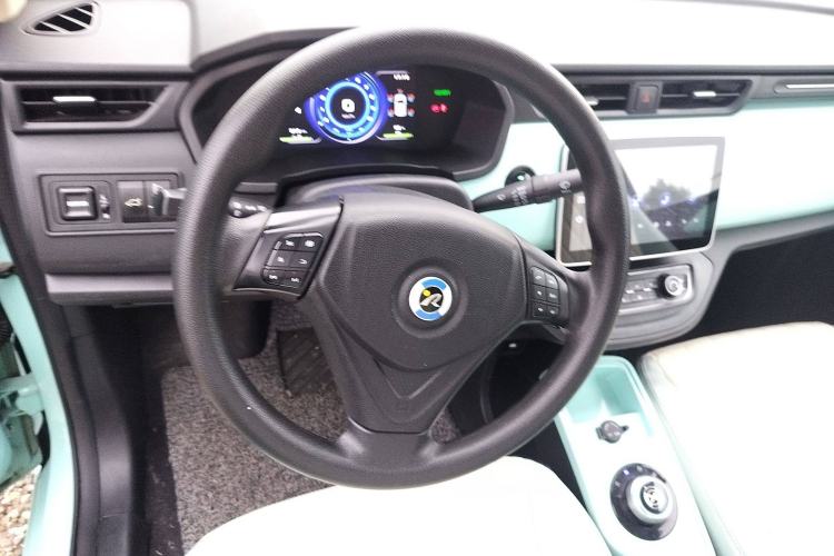 Used Brilliance Xinri i03 2021 318 km 31.45 kWh Interior 4