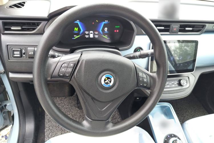 Used Brilliance Xinri i03 2021 318 km 31.45 kWh Interior 4