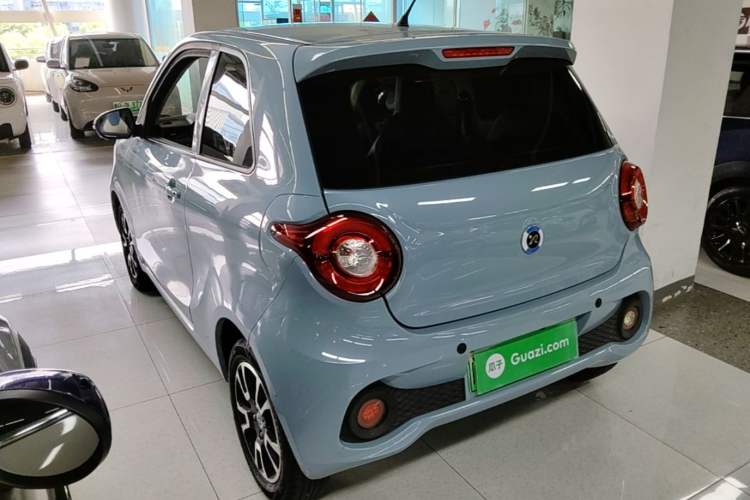 Used Brilliance Xinri i03 2021 318 km 31.45 kWh Rear Left 45 Deg