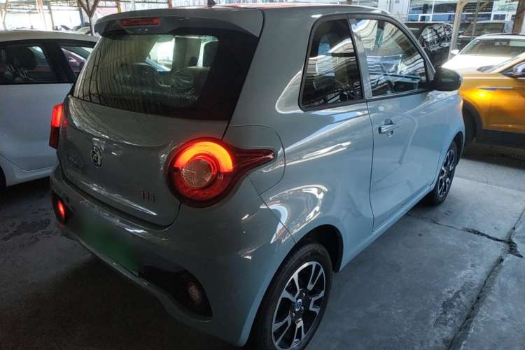Used Brilliance Xinri i03 2021 318 km 31.45 kWh Rear Right 45 Deg