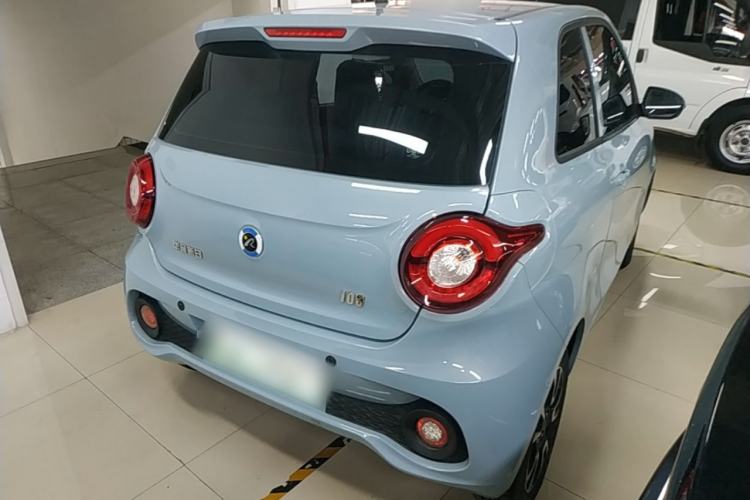 Used Brilliance Xinri i03 2021 318 km 31.45 kWh Rear Right 45 Deg