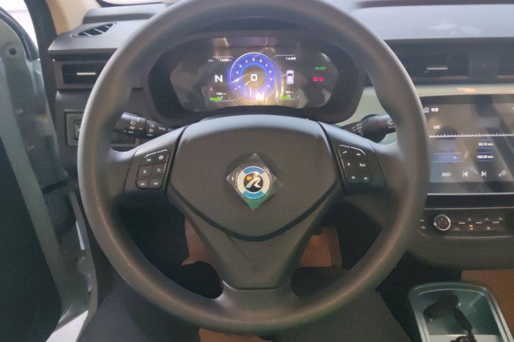 Used Brilliance Xinri i03 2021 318 km 31.45 kWh Steering Wheel