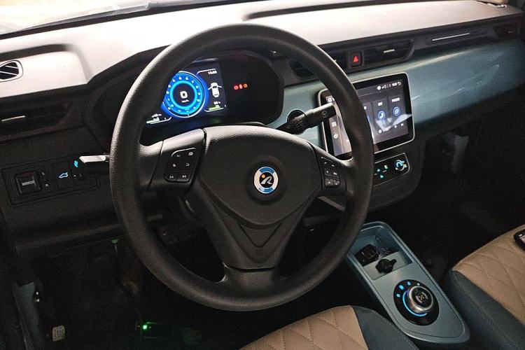 Used Brilliance Xinri i03 2021 318 km 31.45 kWh Steering Wheel