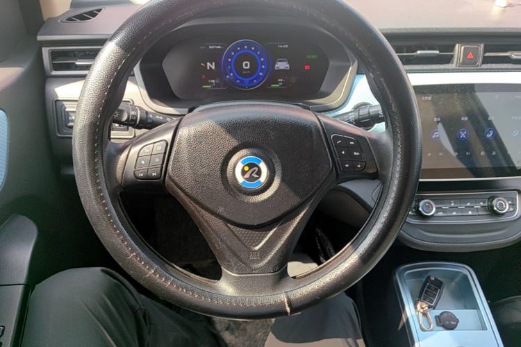 Used Brilliance Xinri i03 2021 410 km 38.54 kWh Steering Wheel