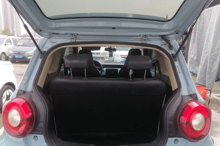 Used Brilliance Xinri i03 2021 410 km 38.54 kWh Trunk