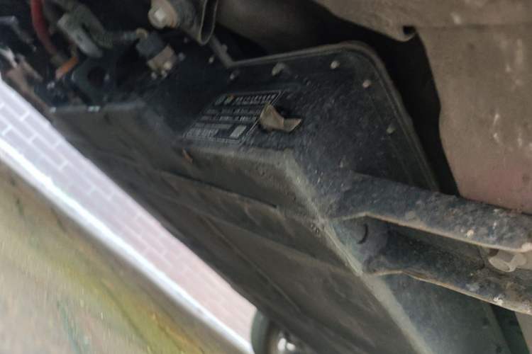 Used Brilliance Xinri i03 2021 410 km 38.54 kWh Chassis Front Left