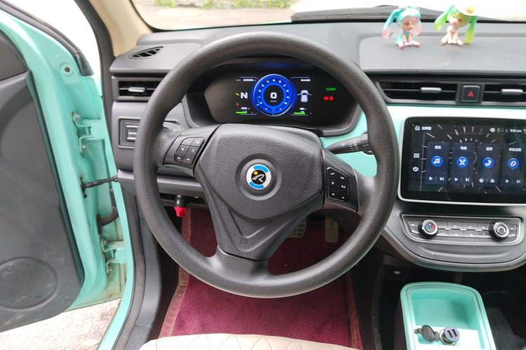 Used Brilliance Xinri i03 2021 318 km 31.45 kWh Steering Wheel