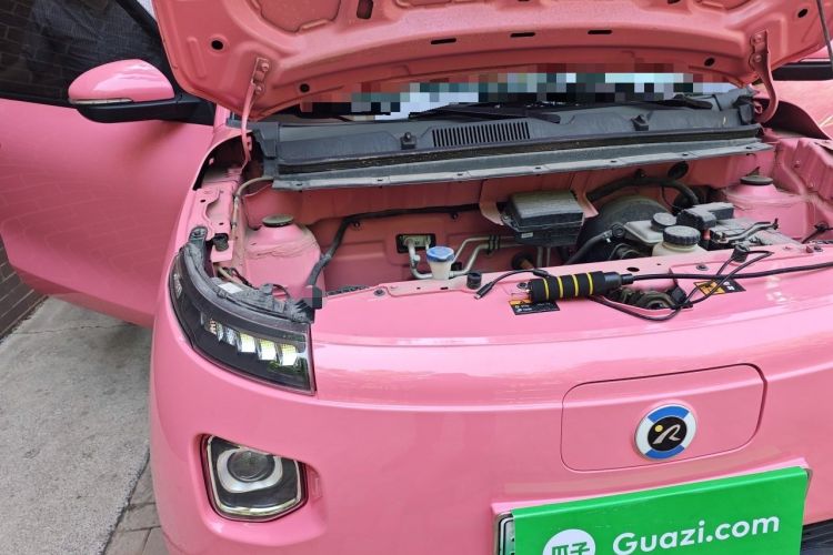 Used Brilliance Xinri i03 2021 410 km 38.54 kWh Engine Bay Right