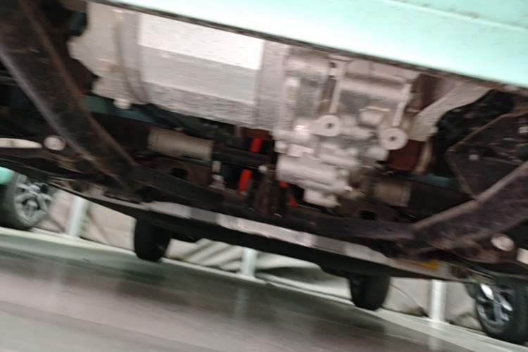 Used Brilliance Xinri i03 2021 318 km 31.45 kWh Chassis Front