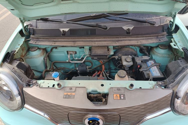 Used Brilliance Xinri i03 2021 318 km 31.45 kWh Engine Bay