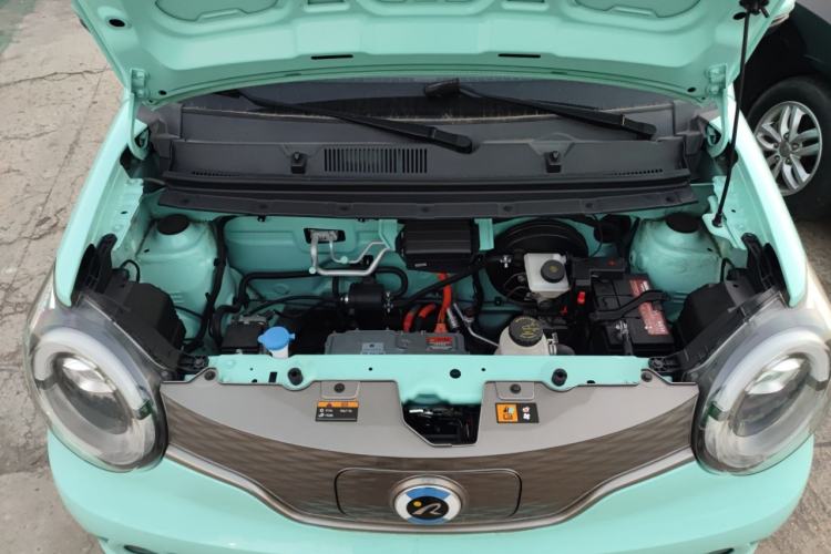 Used Brilliance Xinri i03 2021 318 km 31.45 kWh Engine Bay