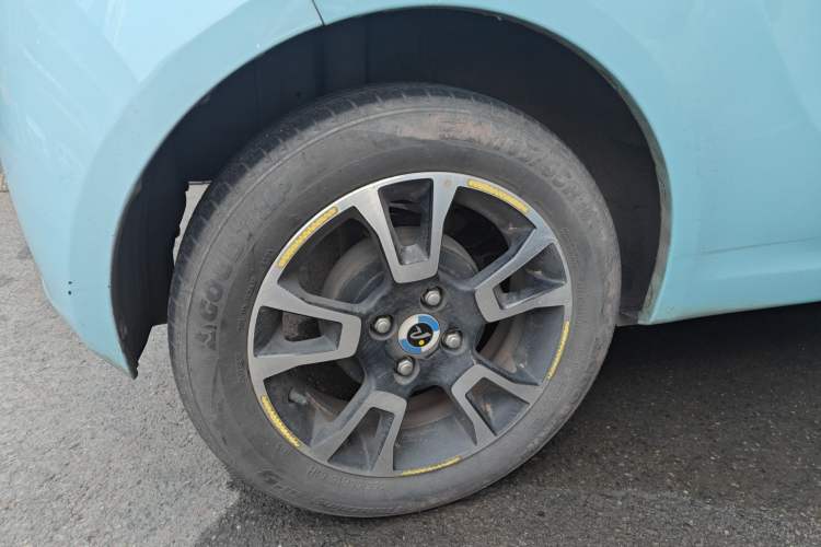 Used Brilliance Xinri i03 2021 410 km 38.54 kWh Exterior 8