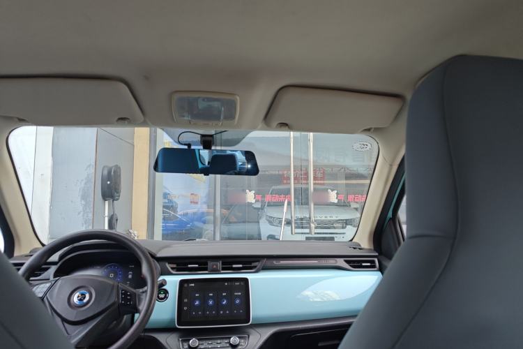 Used Brilliance Xinri i03 2021 410 km 38.54 kWh Headliner